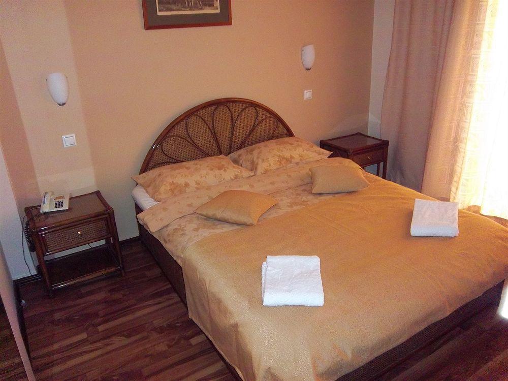 Plaza Riviera Hotel Atene Esterno foto